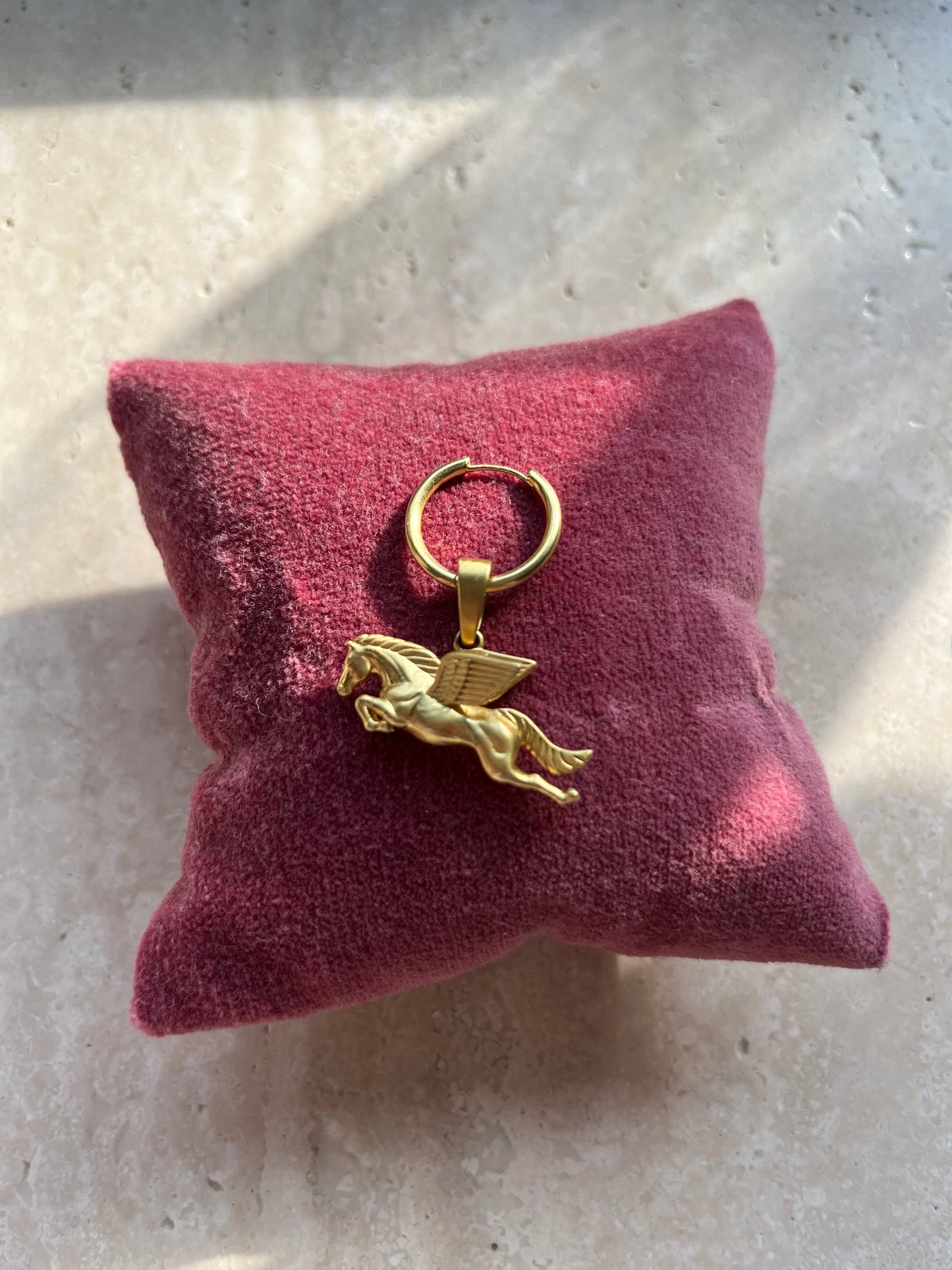 Pegasus one-piece earring